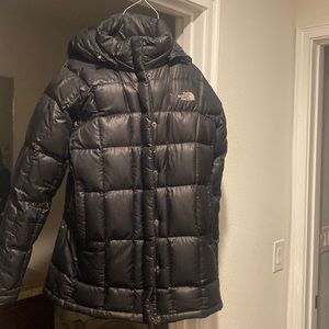 Black down north face women’s coat size Medium